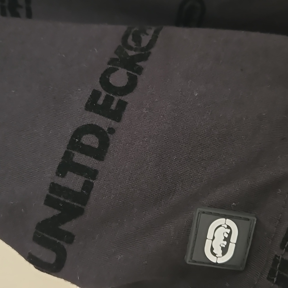 Ecko Unlimited Short Sleeve Hooded Shirt - Picture 5 of 7
